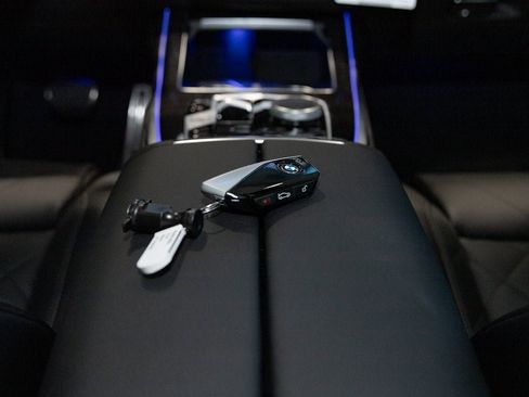 New 2026 BMW X7 xDrive40i w/ M Sport Package image 44