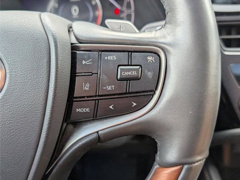 Used 2024 Lexus ES 350 w/ Technology Package image 24