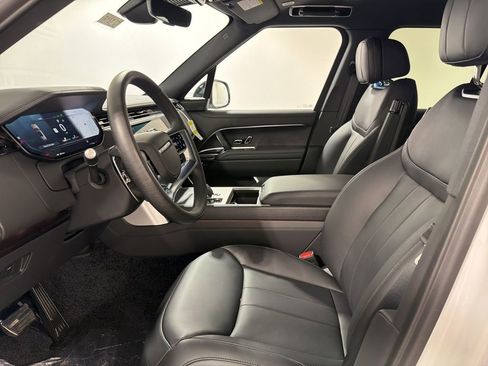New 2026 Land Rover Range Rover SE AWD/4WD image 11