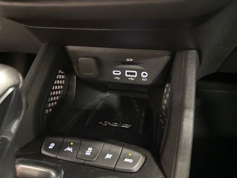 Used 2022 Chevrolet TrailBlazer RS w/ Sun and Liftgate Package image 27