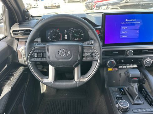 Used 2026 Toyota 4Runner TRD Off-Road Premium AWD/4WD image 17