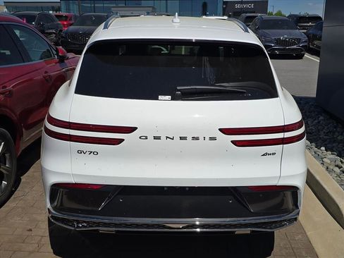 New 2026 Genesis GV70 2.5T image 6