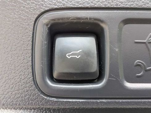 Used 2022 Ford Expedition Max Limited AWD/4WD image 15