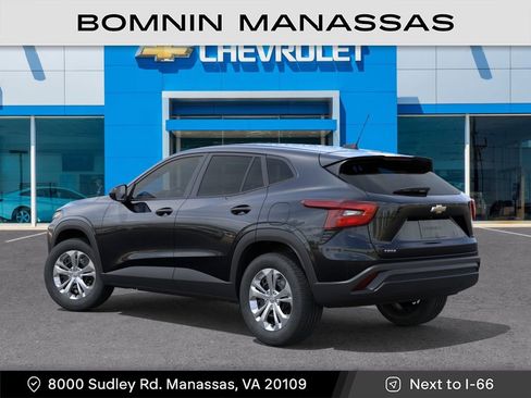New 2026 Chevrolet Trax LS FWD image 4