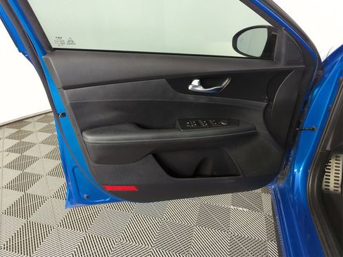 Used 2023 Kia Forte GT-Line w/ GT-Line Technology Package image 18