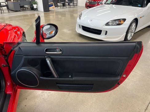 Used 2011 MAZDA MX-5 Miata Grand Touring w/ Premium Pkg RWD image 65