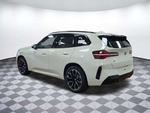 Used 2025 BMW X3 xDrive30 w/ M Sport Package AWD/4WD image 3