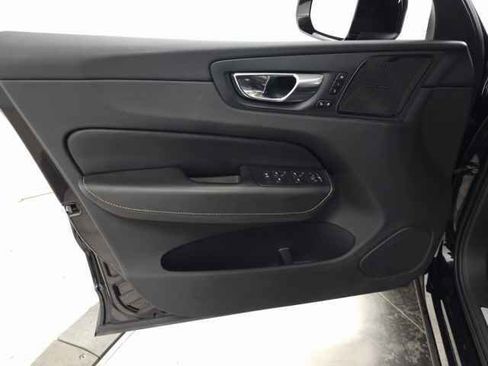 Used 2019 Volvo XC60 T8 Inscription image 15