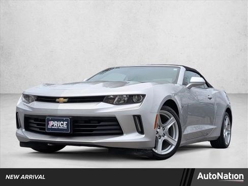 Used 2017 Chevrolet Camaro LT w/ Technology Package image 1
