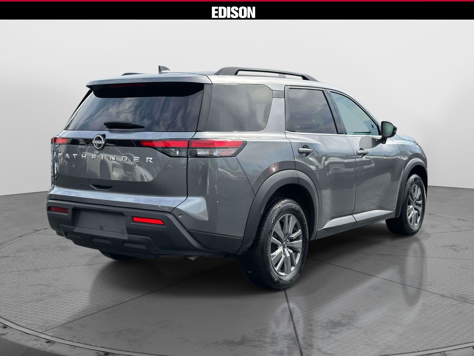 Used 2025 Nissan Pathfinder SV AWD/4WD image 4