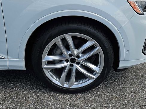 New 2025 Audi Q7 3.0T Premium Plus AWD/4WD image 3