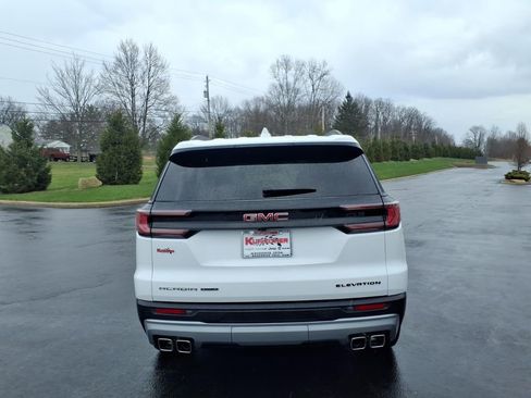 Used 2025 GMC Acadia Elevation AWD/4WD image 4