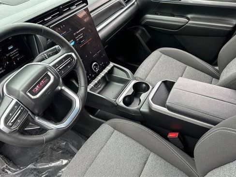 New 2025 GMC Terrain Elevation w/ Black Edition image 10