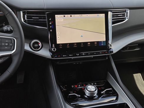 New 2026 Jeep Grand Wagoneer L Limited AWD/4WD image 22
