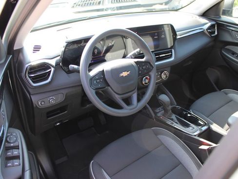 New 2026 Chevrolet TrailBlazer LS w/ LS Convenience Package AWD/4WD image 11