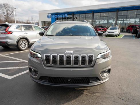 Used 2022 Jeep Cherokee Latitude Lux image 2