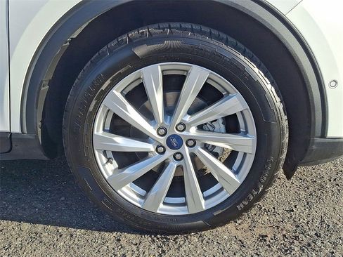 Certified 2022 Ford Escape Titanium w/ Titanium Elite Package image 27