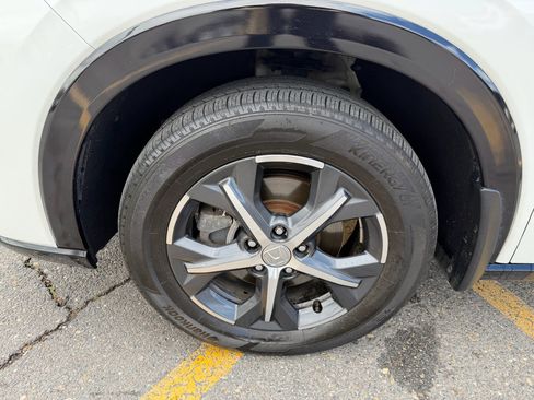 Used 2024 Honda HR-V EX-L image 9