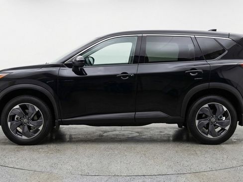 Used 2025 Nissan Rogue SV FWD image 5