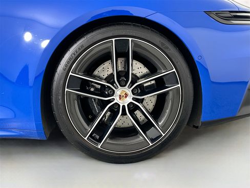 Certified 2025 Porsche 911 Carrera 4 GTS image 12