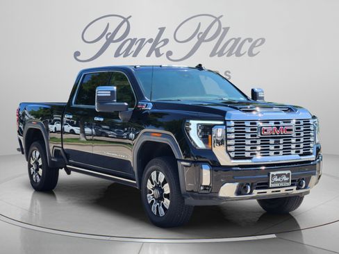 Used 2024 GMC Sierra 2500 Denali w/ Denali Reserve Package AWD/4WD image 4