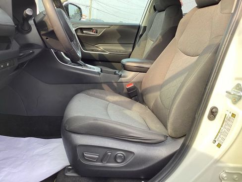 Used 2024 Toyota RAV4 XLE w/ Weather Package AWD/4WD image 12