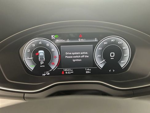 Used 2024 Audi Q5 e Premium Plus AWD/4WD image 13
