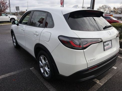 Used 2025 Honda HR-V LX image 8