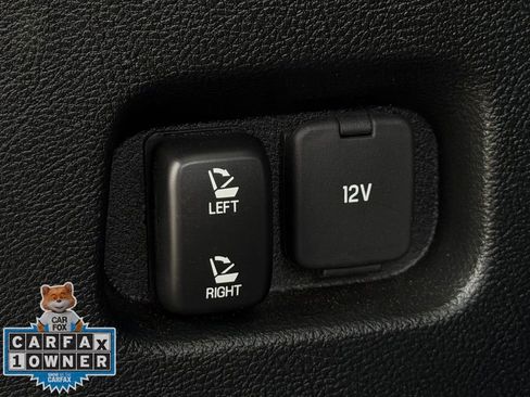 Certified 2023 Ford Edge ST-Line w/ Class II Trailer Tow Package image 32