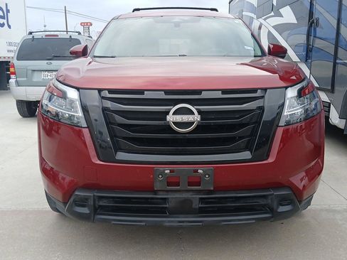 Used 2022 Nissan Pathfinder SV w/ SV Premium Package image 3
