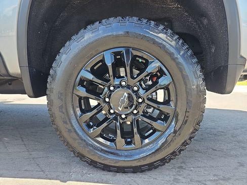 Used 2025 Chevrolet Silverado 2500 LT w/ Trail Boss Package AWD/4WD image 37