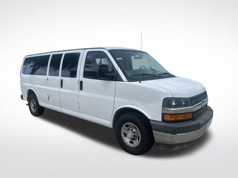 Used 2017 Chevrolet Express 3500 LT w/ LT Preferred Equipment Group RWD image 29