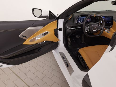 Used 2020 Chevrolet Corvette Stingray Preferred Cpe w/ 2LT Preferred Equipment Group RWD image 26