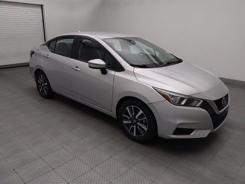 Used 2021 Nissan Versa SV FWD image 11