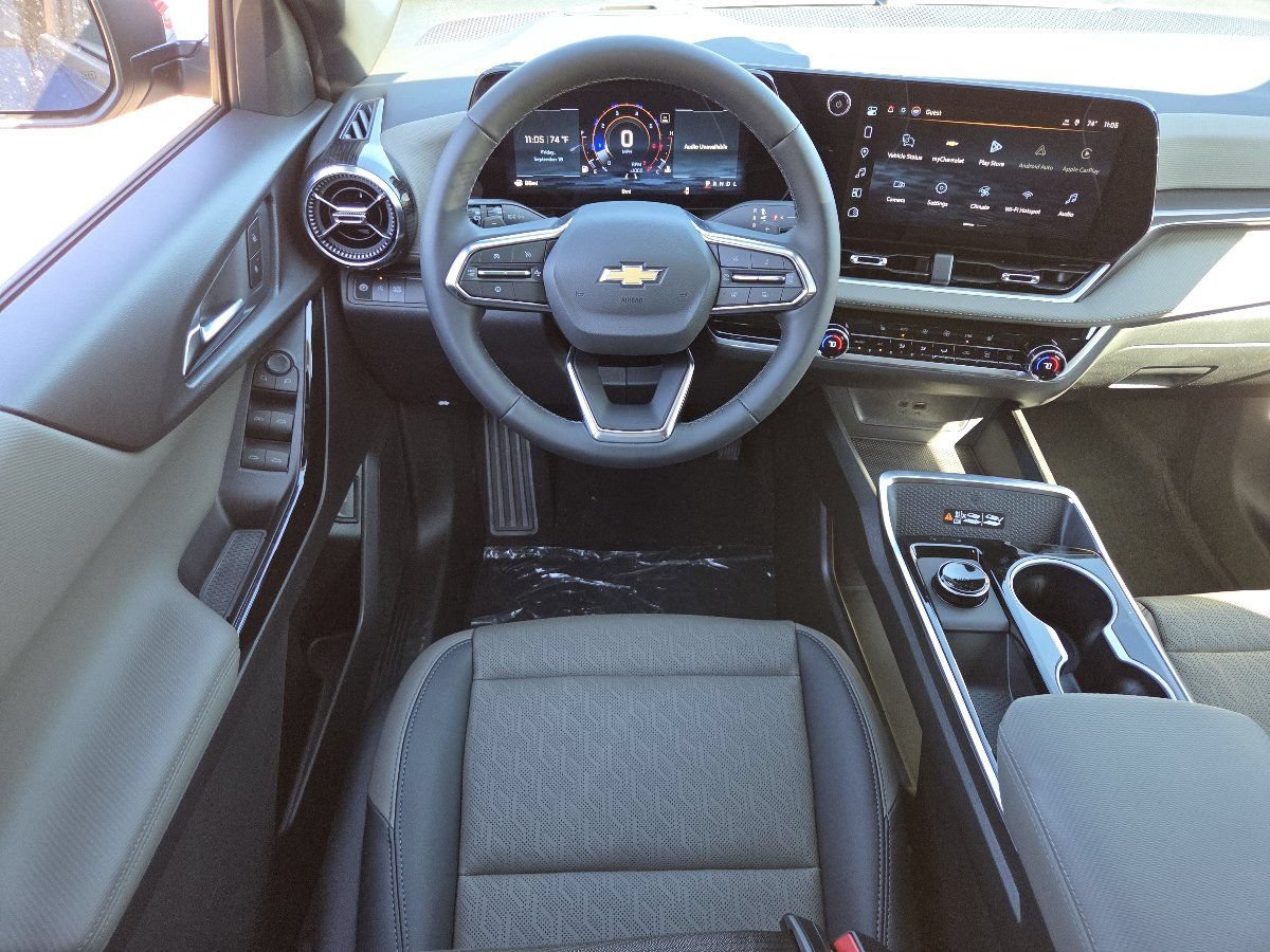 New 2027 Chevrolet Equinox LT w/ Convenience Package II FWD image 30