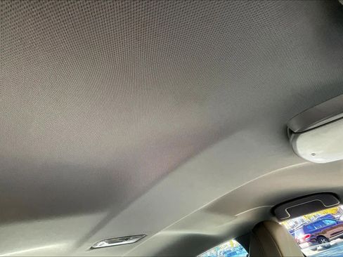 Used 2023 Toyota Camry SE image 12