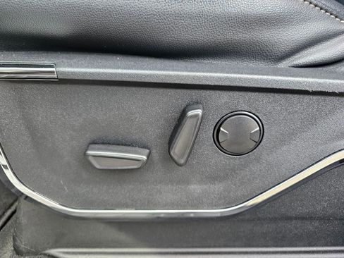 Used 2024 Ford F350 Lariat image 19