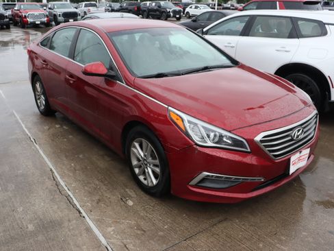 Used 2015 Hyundai Sonata SE w/ Option Group 09 FWD image 6