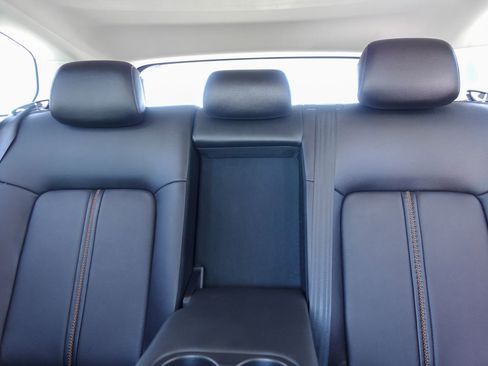 Certified 2025 MAZDA CX-50 AWD 2.5 Hybrid w/ Premium Pkg image 15