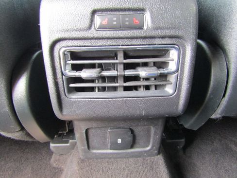 Used 2022 Lincoln Corsair AWD w/ Equipment Group 101A image 24