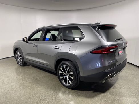 New 2026 Toyota Grand Highlander AWD Hybrid image 5