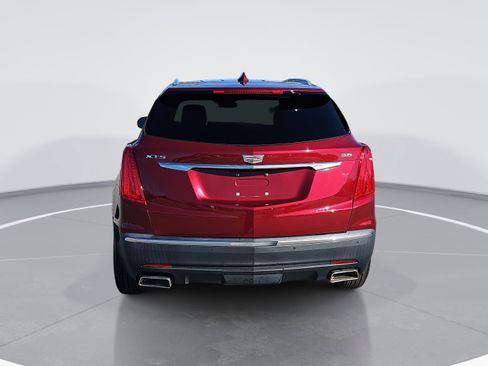 Used 2018 Cadillac XT5 Luxury w/ Driver Awareness Package image 4