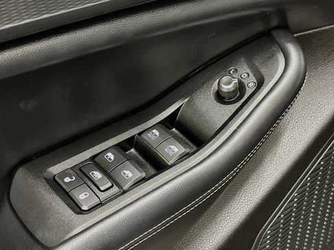 Used 2023 Jeep Grand Cherokee L Laredo AWD/4WD image 15