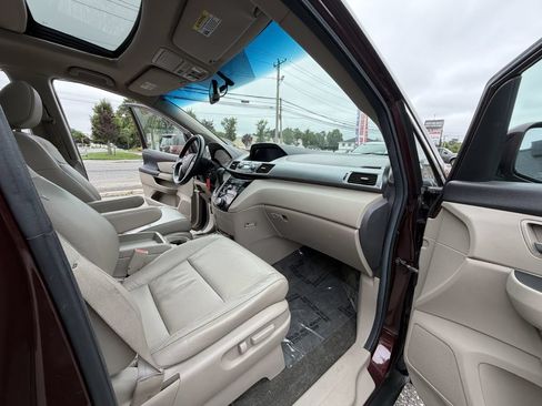 Used 2013 Honda Odyssey EX-L image 16