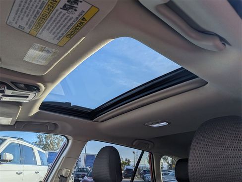 Used 2025 Subaru Outback Premium image 17