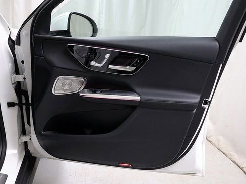 Certified 2026 Mercedes-Benz GLC 300 4MATIC image 33