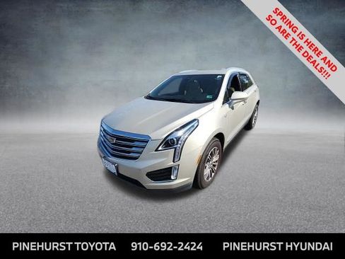Used 2017 Cadillac XT5 Luxury w/ Driver Awareness Package image 5
