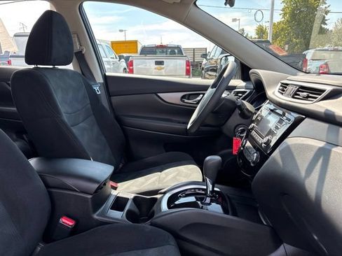 Used 2016 Nissan Rogue S AWD/4WD image 10
