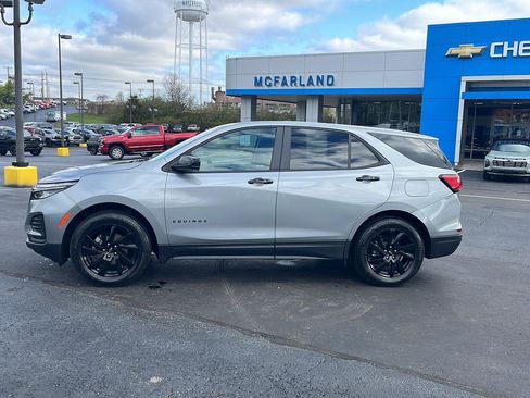Used 2024 Chevrolet Equinox LS w/ LS Convenience Package image 2
