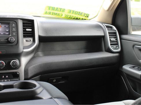 Used 2020 RAM 1500 Big Horn AWD/4WD image 23